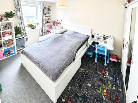 Flat Oundle Road in Peterborough