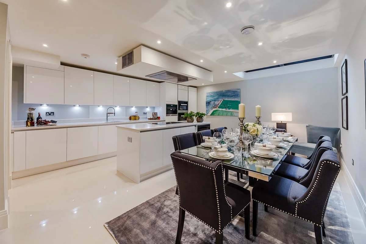 Flat Rainville Road in Greater London