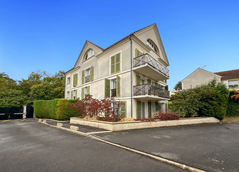 Appartement Allée des Sous-Bois à Yerres