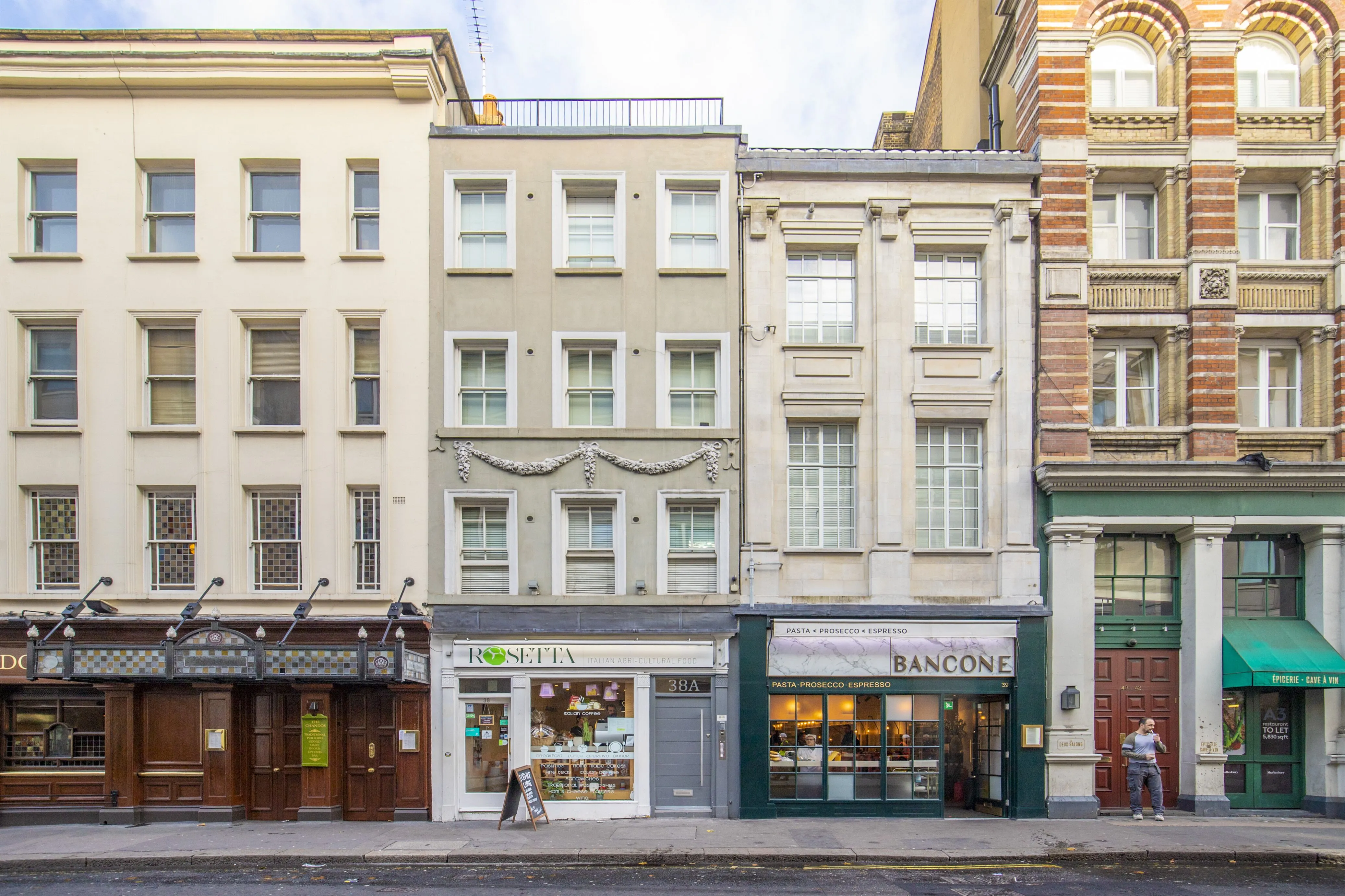 Flat William IV Street in City of Westminster