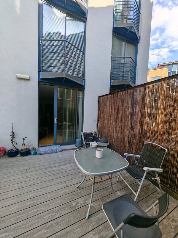 Room Three Oak Lane in Greater London