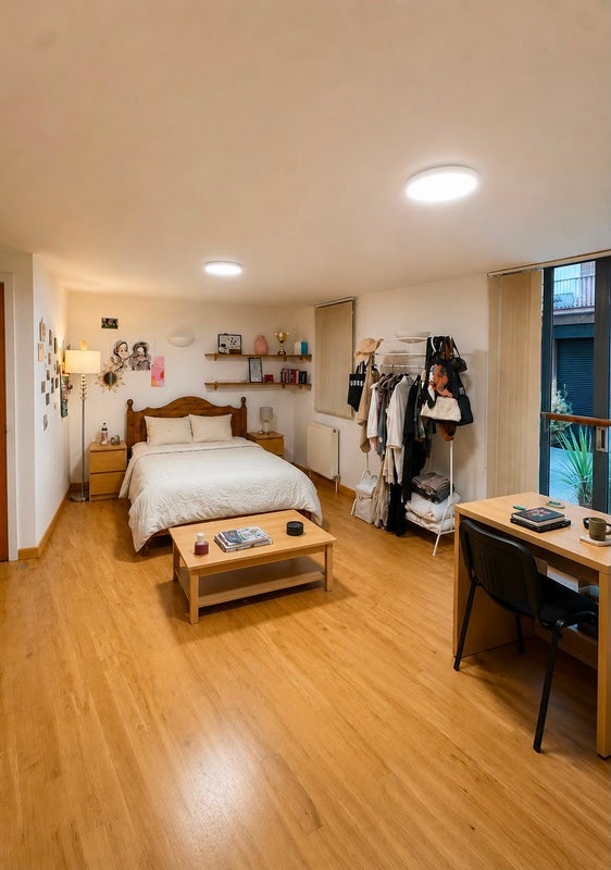 Room Three Oak Lane in Greater London