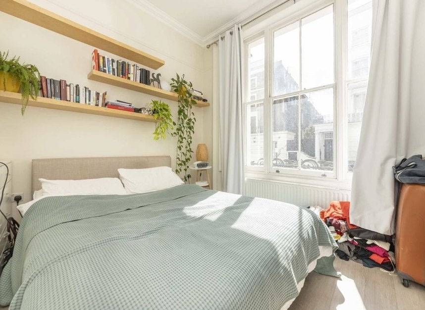 Flat Chepstow Road in City of Westminster
