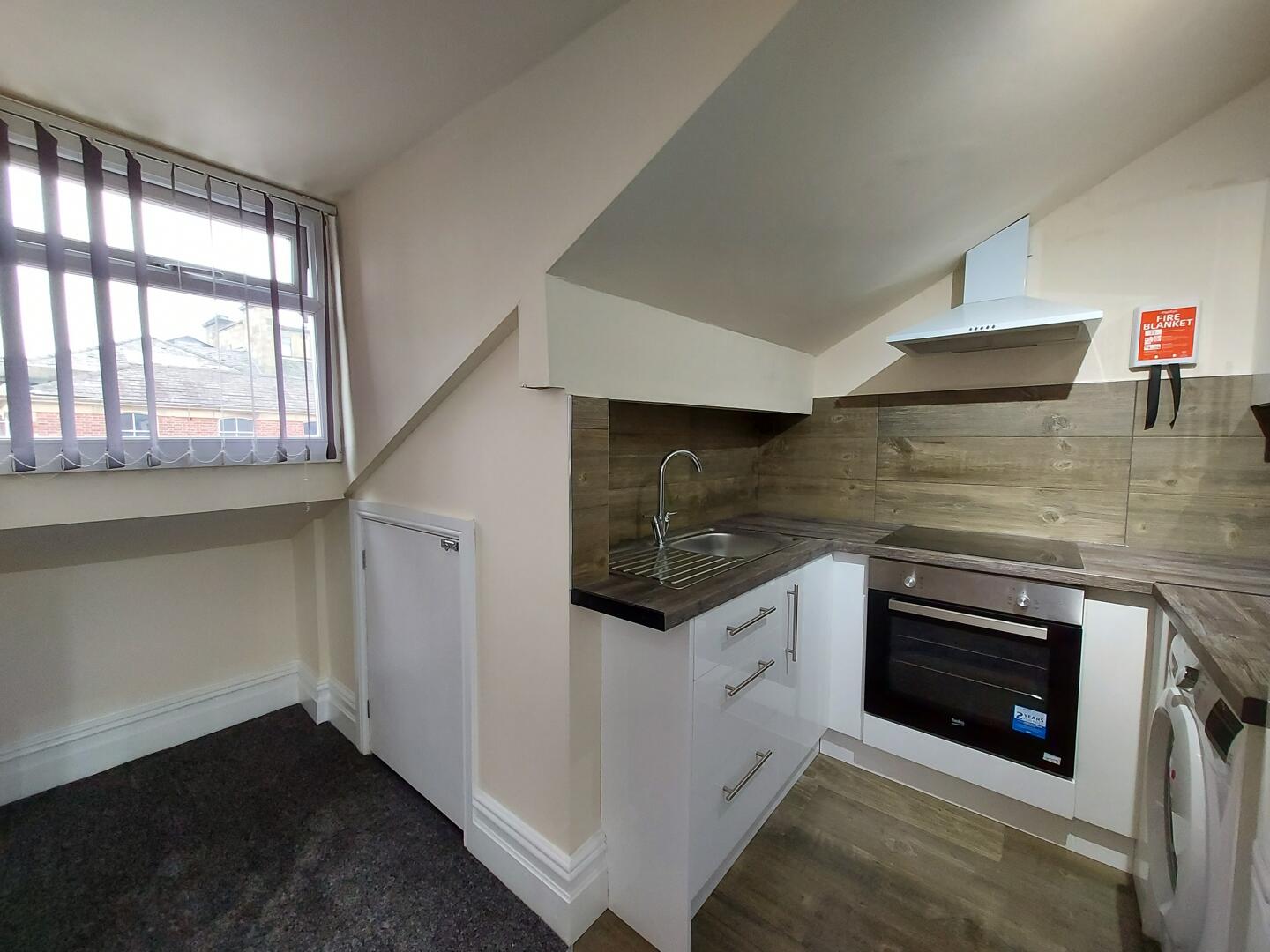 Flat Bairstow Street in Preston