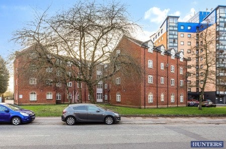 Flat Nasmyth Road in Salford