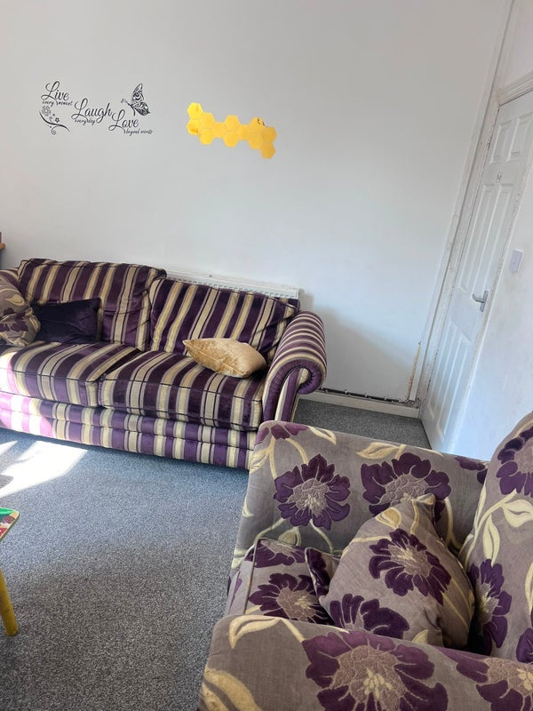 Room Holmfield Avenue West in Manchester