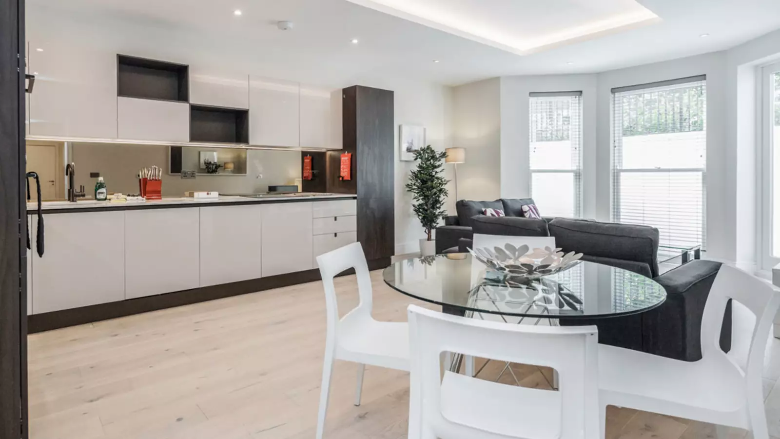 Flat Kingswood Close in Greater London