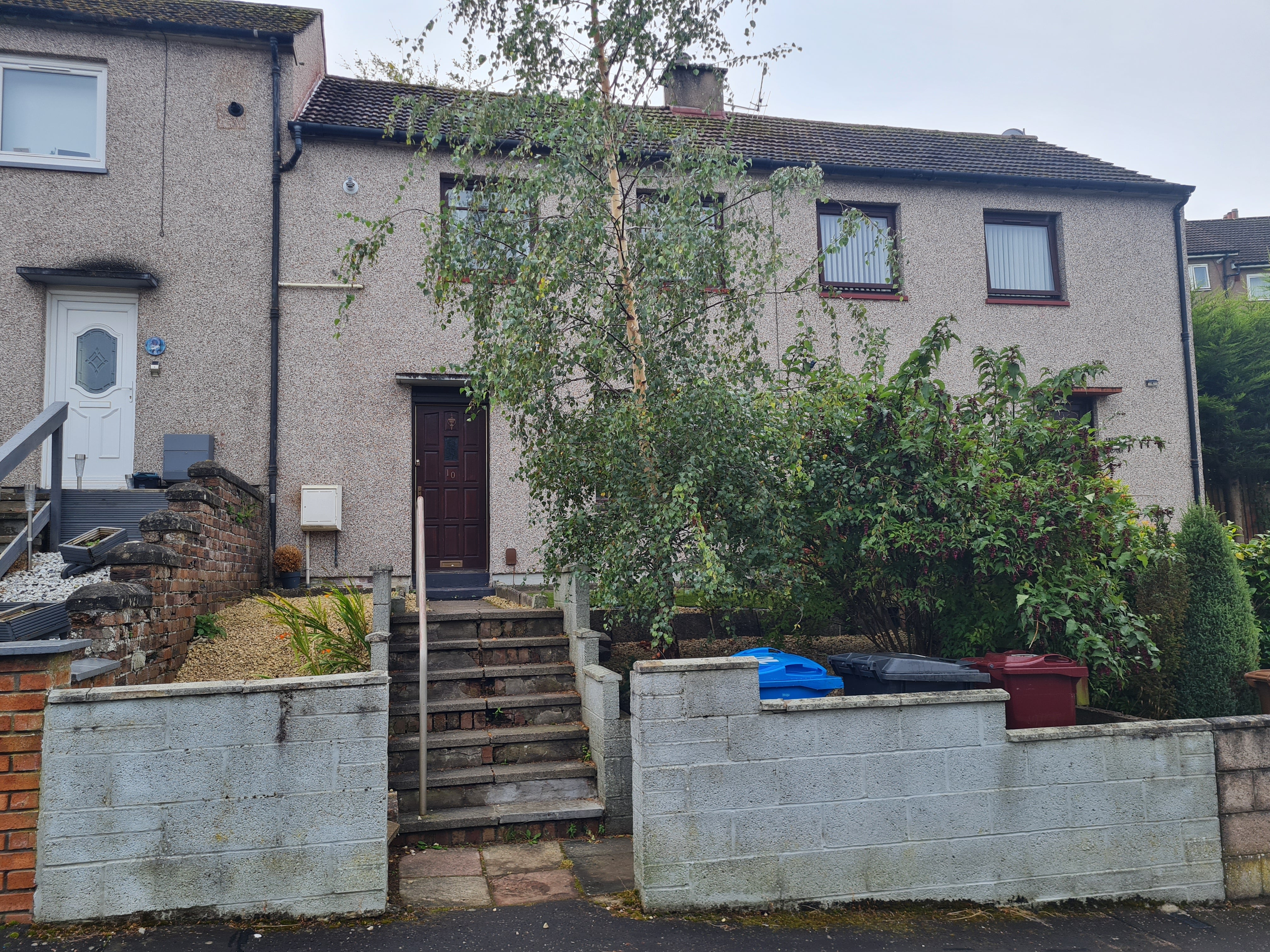 House Craigard Gardens in Dundee