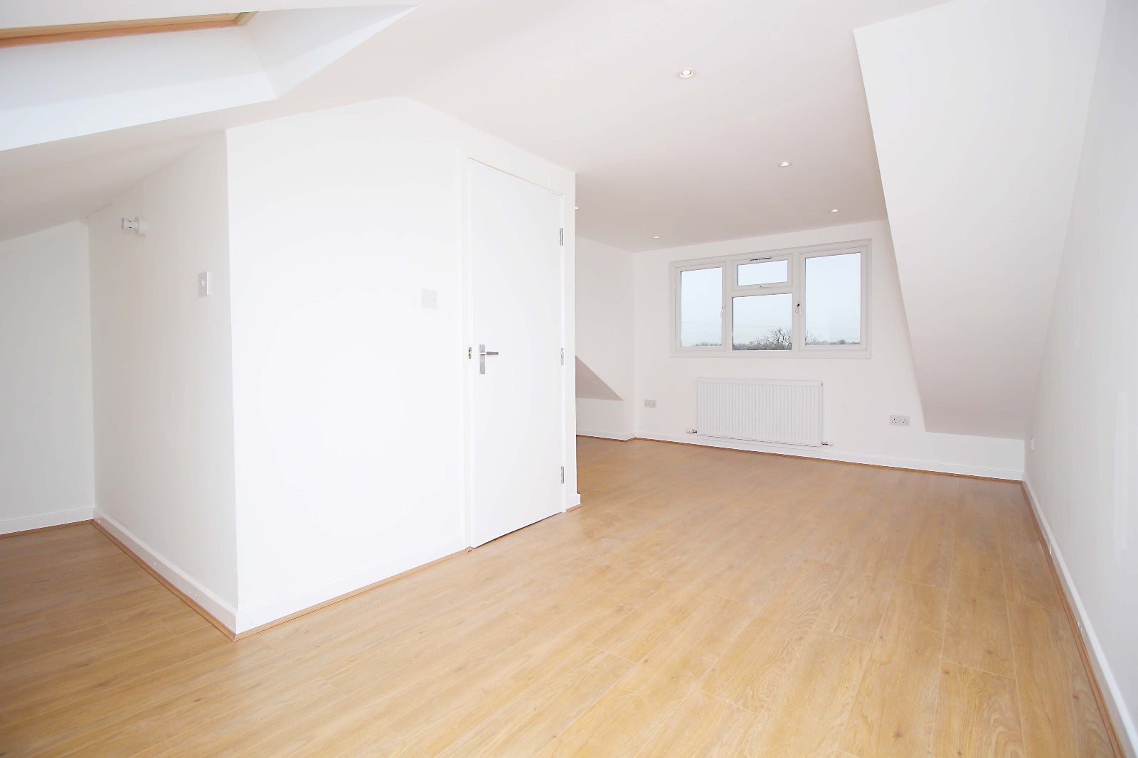 Flat Selborne Road in London