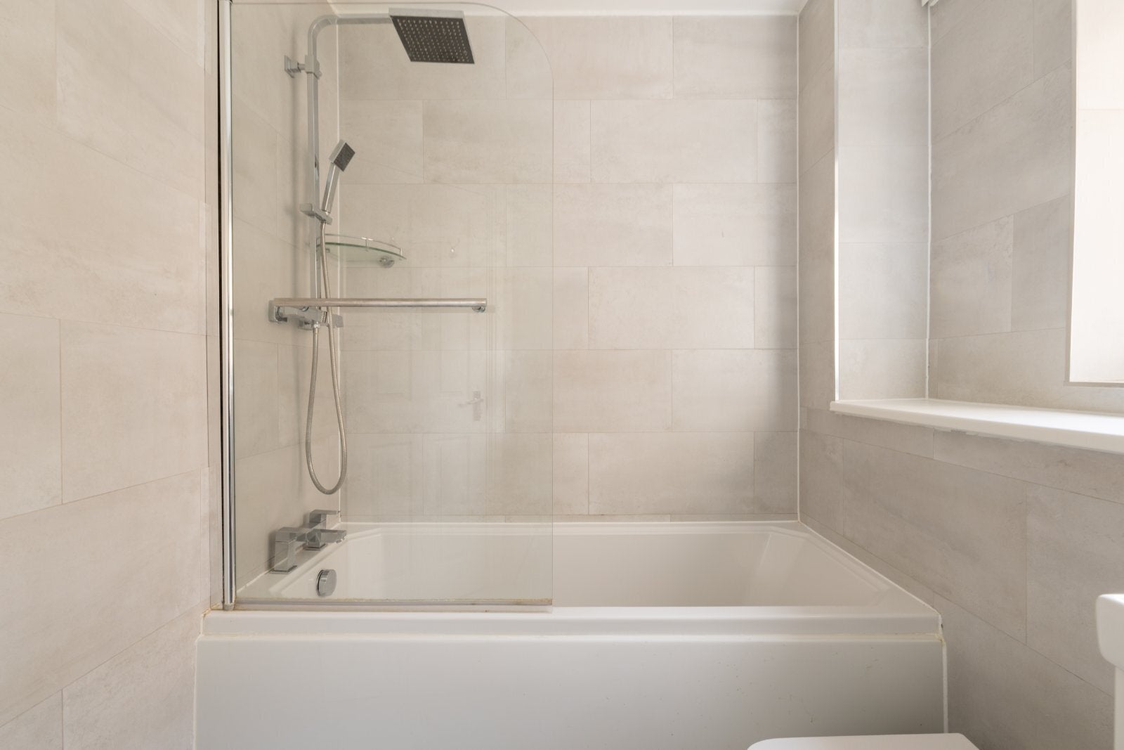 Flat Brondesbury Park in Greater London