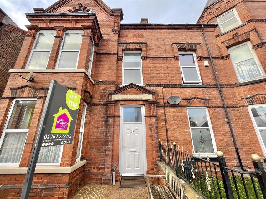 Flat Wellington Road in Bridlington