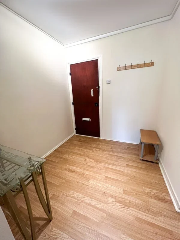 Room Clapham Road Estate in Greater London