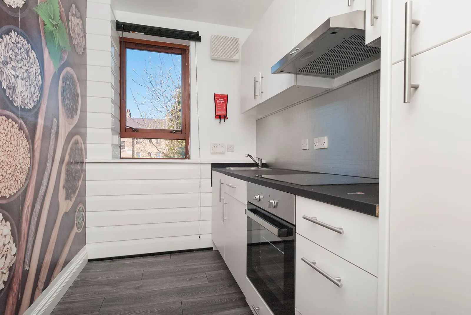 Flat Royston Mains Avenue in City of Edinburgh