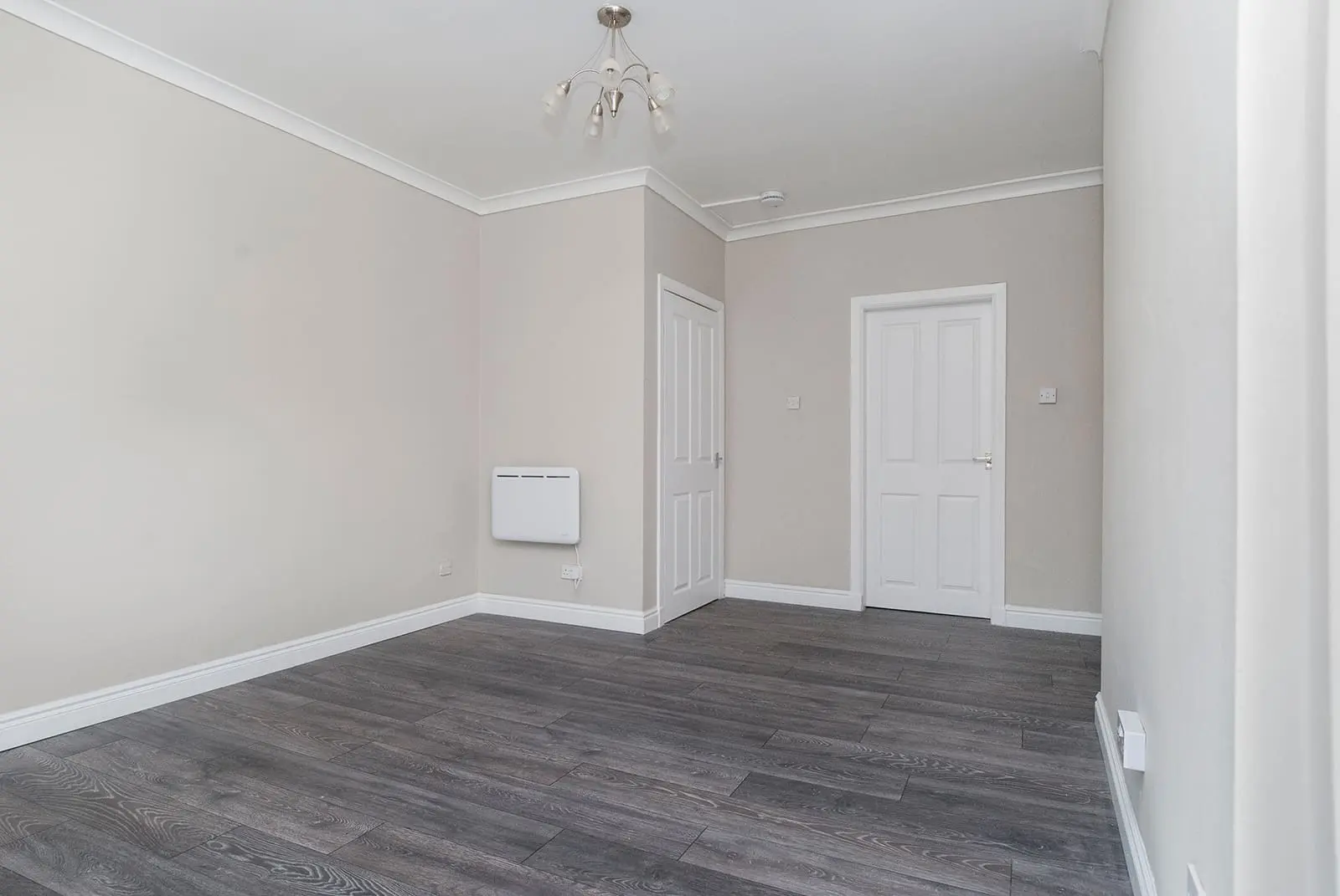 Flat Royston Mains Avenue in City of Edinburgh