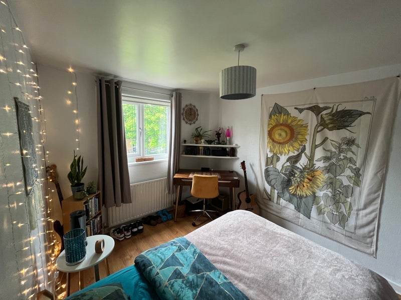 Room Brindley Crescent in Sheffield