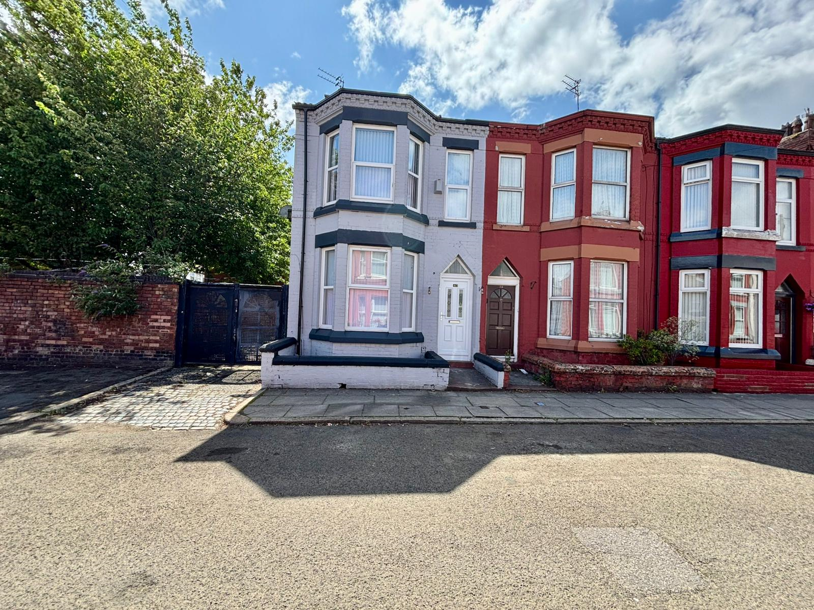 House Cowper Road in Liverpool