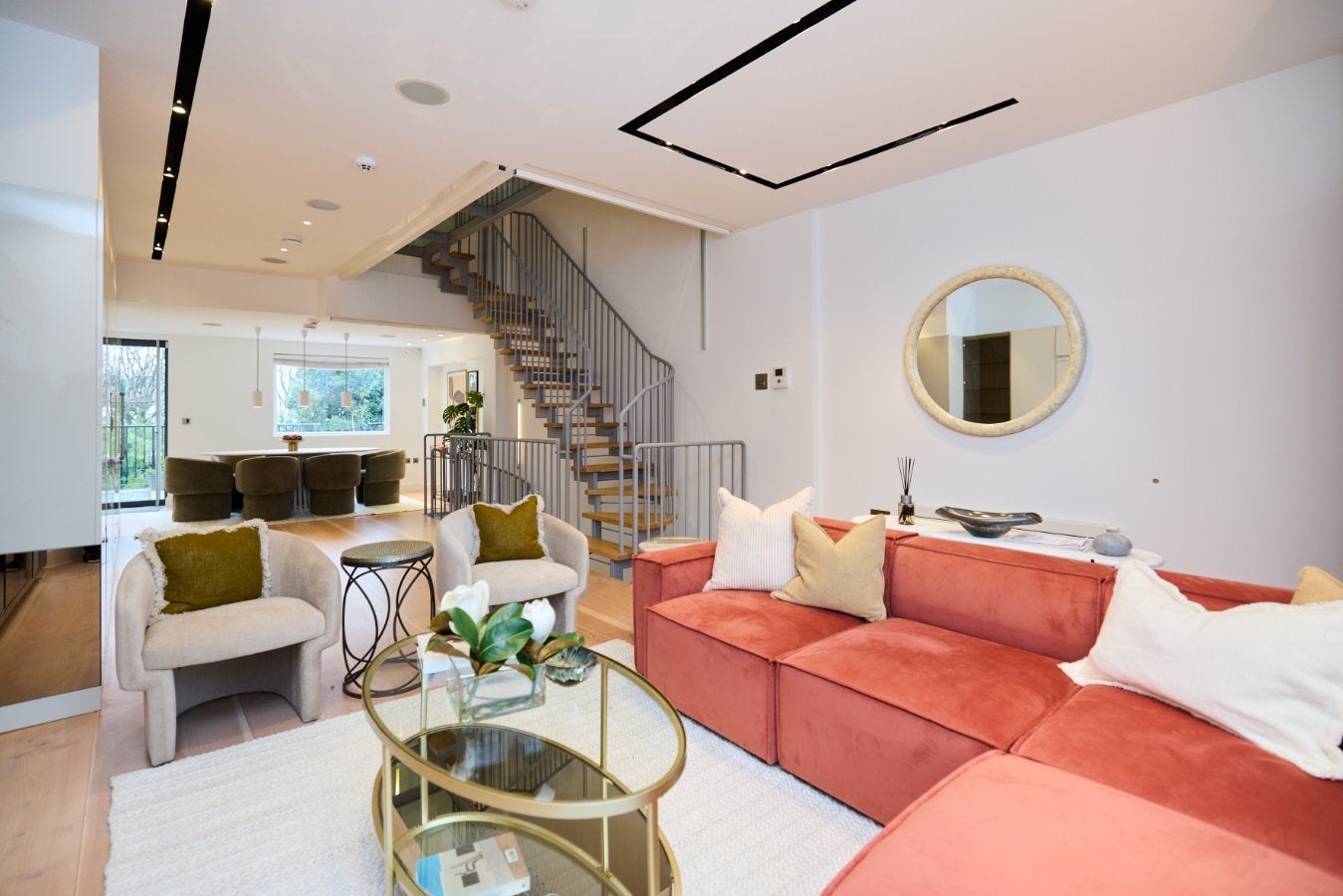 Flat St Edmund's Terrace in London