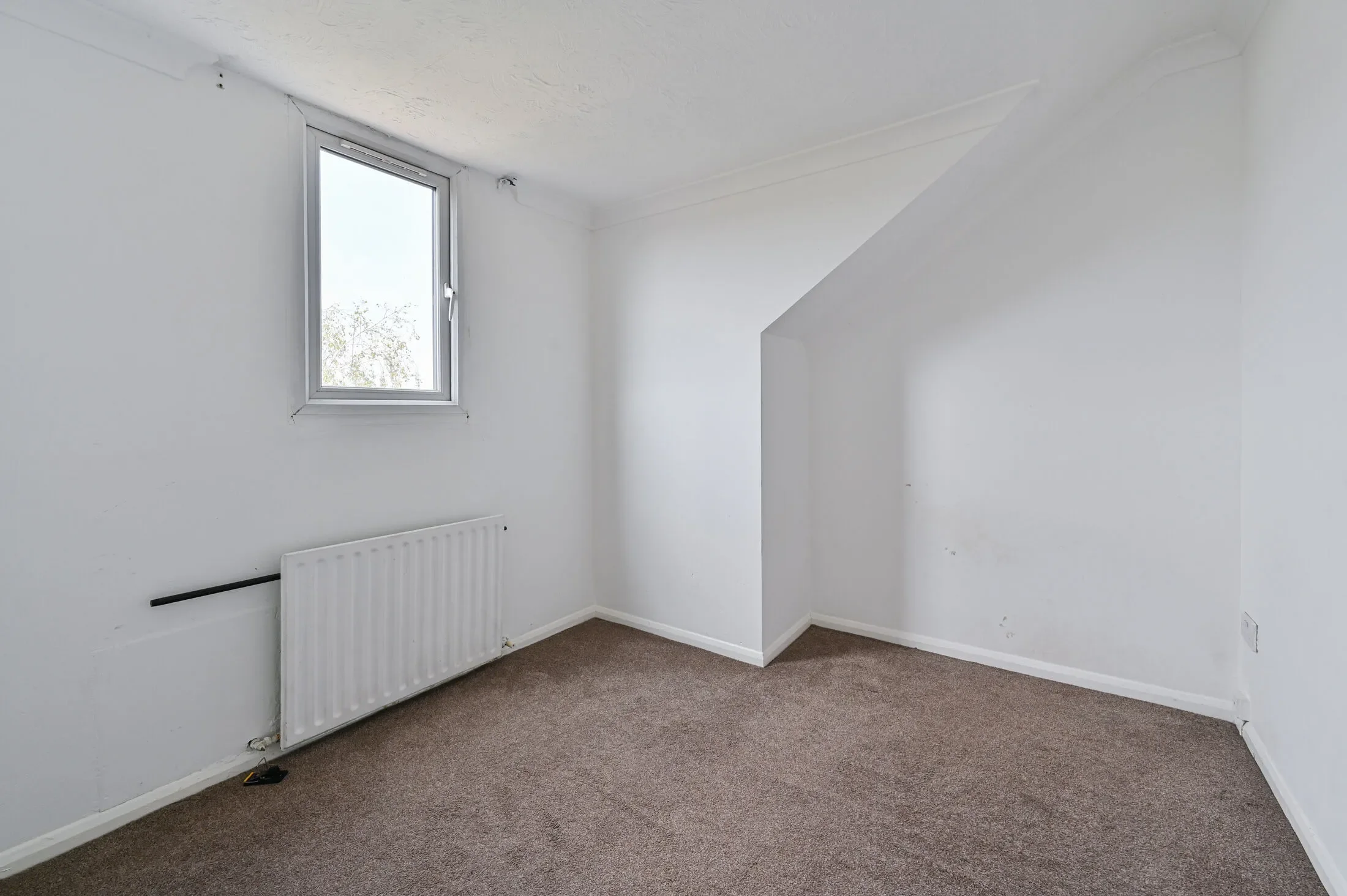 House Wilson Avenue in Greater London