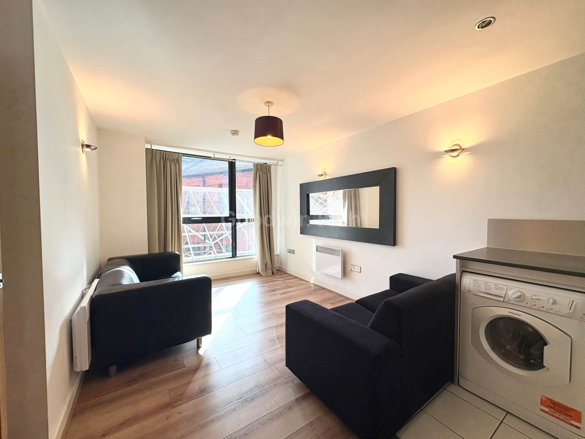 Flat Mirabel Street in Manchester