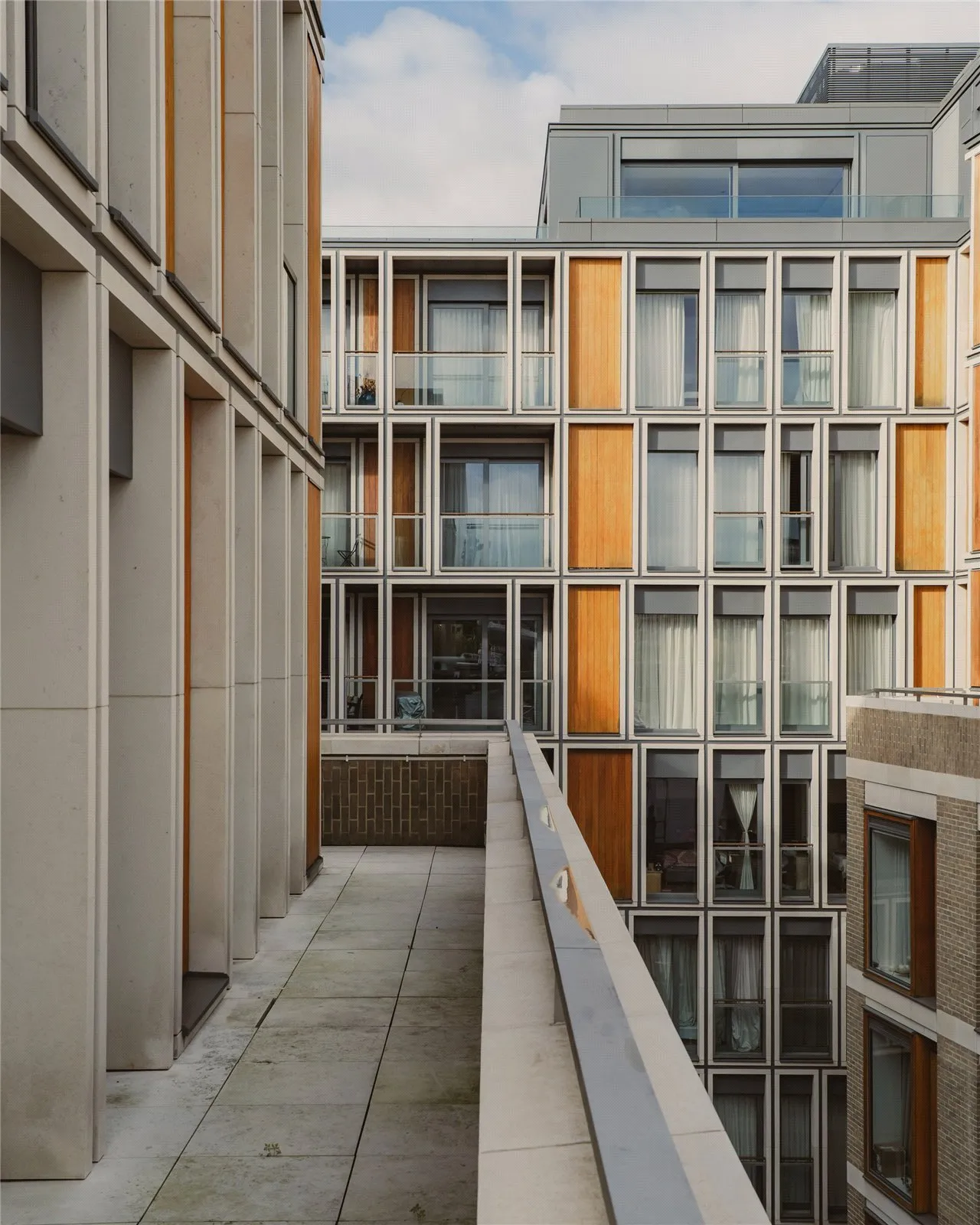 Flat Milford Lane in City of Westminster