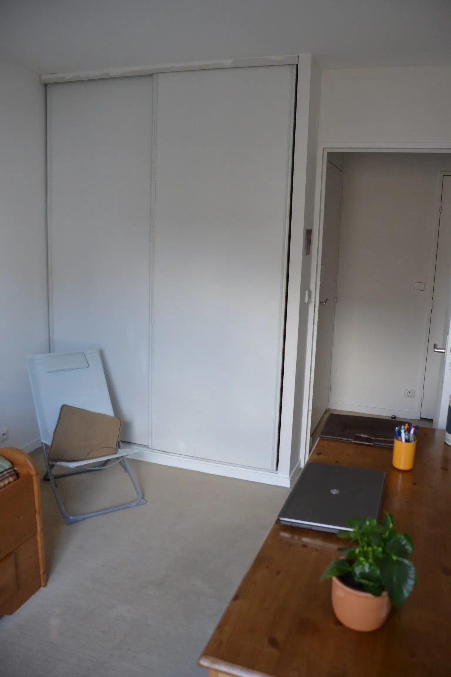 Chambre Promenade Signoret-Montand à Paris
