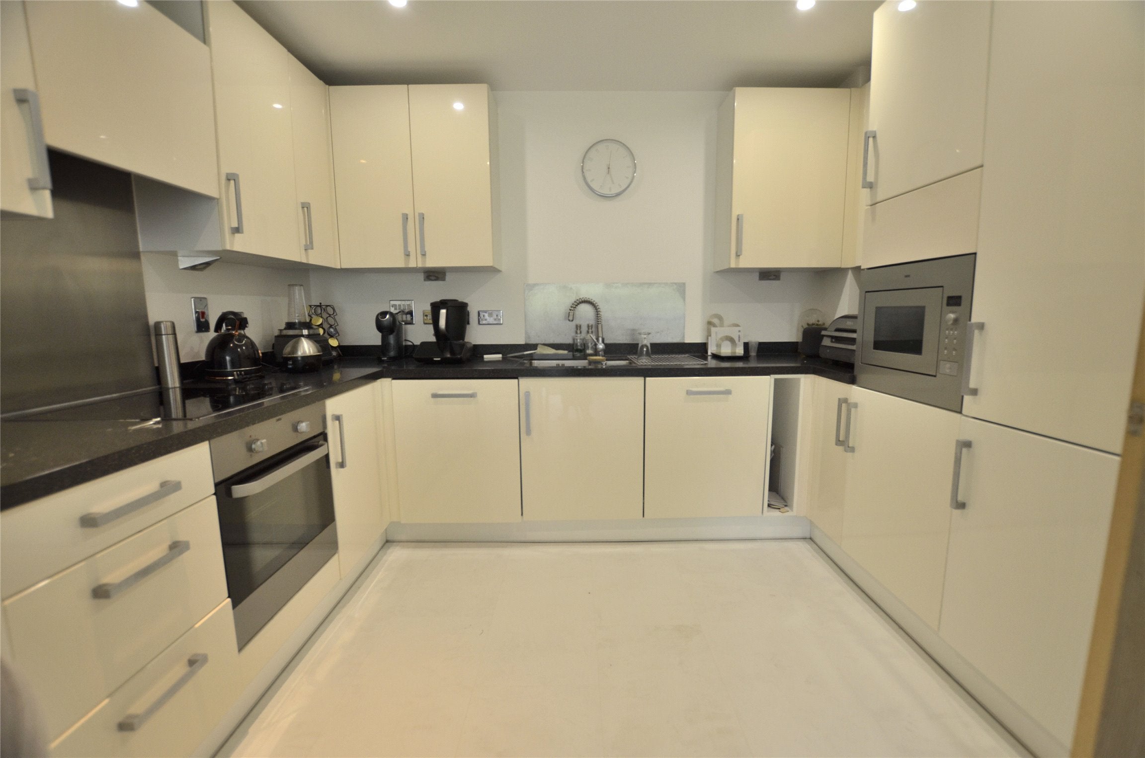 Flat Talbot Close in Greater London