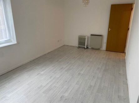 Flat The Ridings in Luton