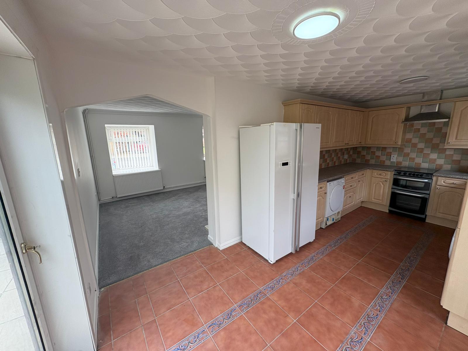 House Heol Pentre Bach in Loughor
