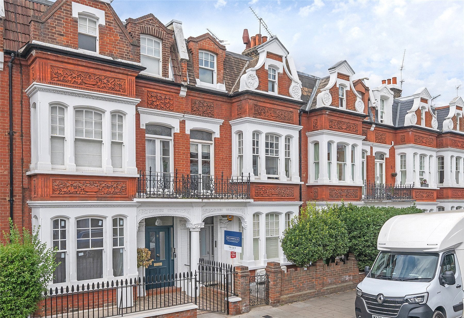 Flat Parsons Green Lane in Greater London