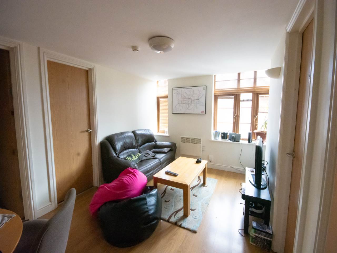 Flat Wyeverne Road in Cardiff