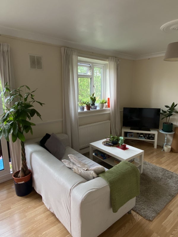 Room Brockley Road in Greater London