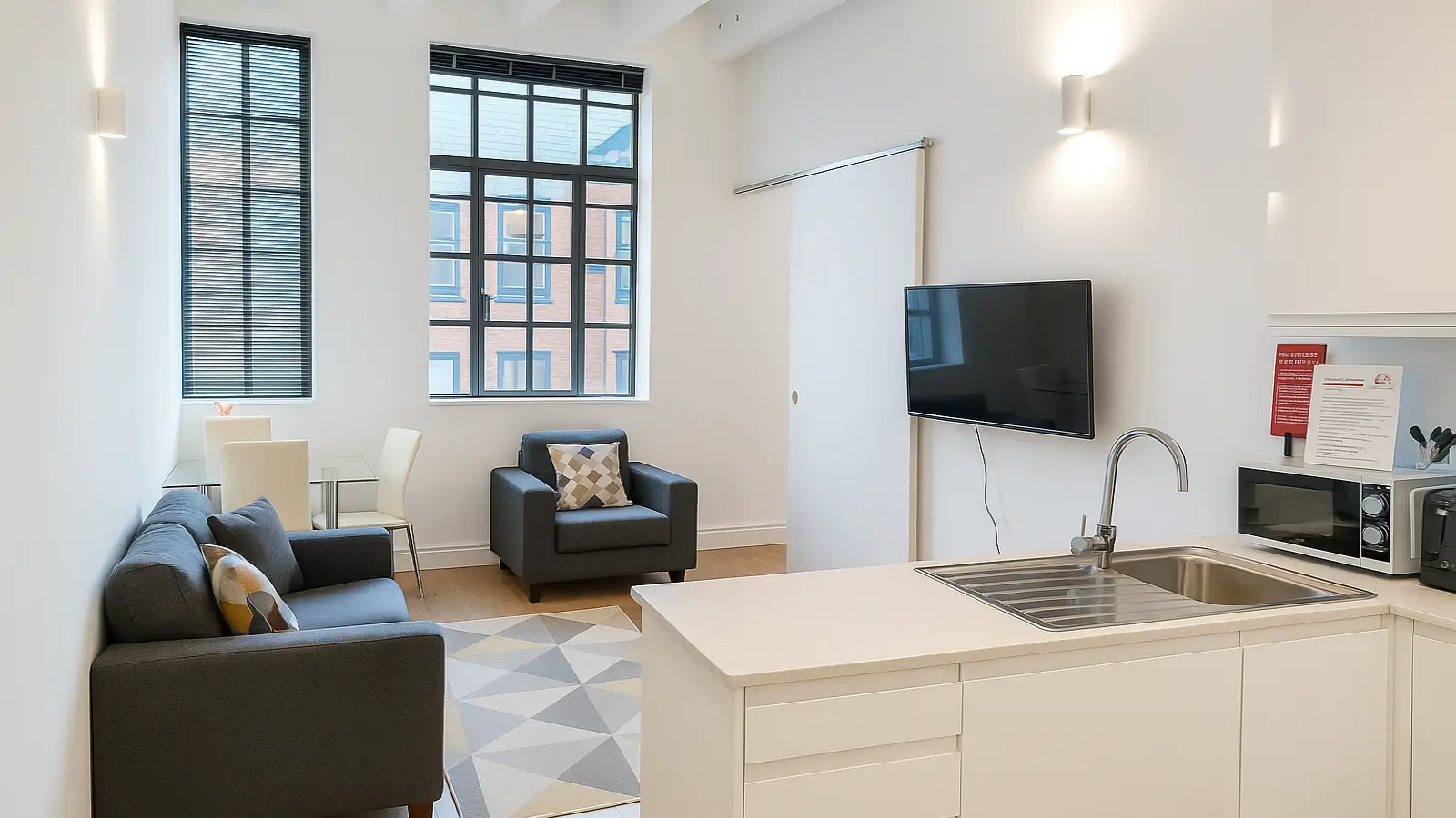 Flat Leigh Place in Greater London