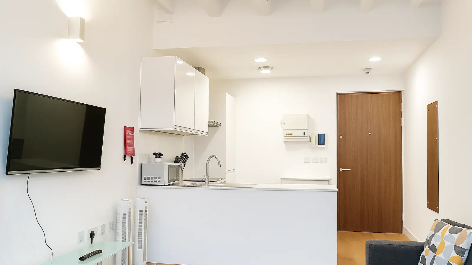 Flat Leigh Place in Greater London