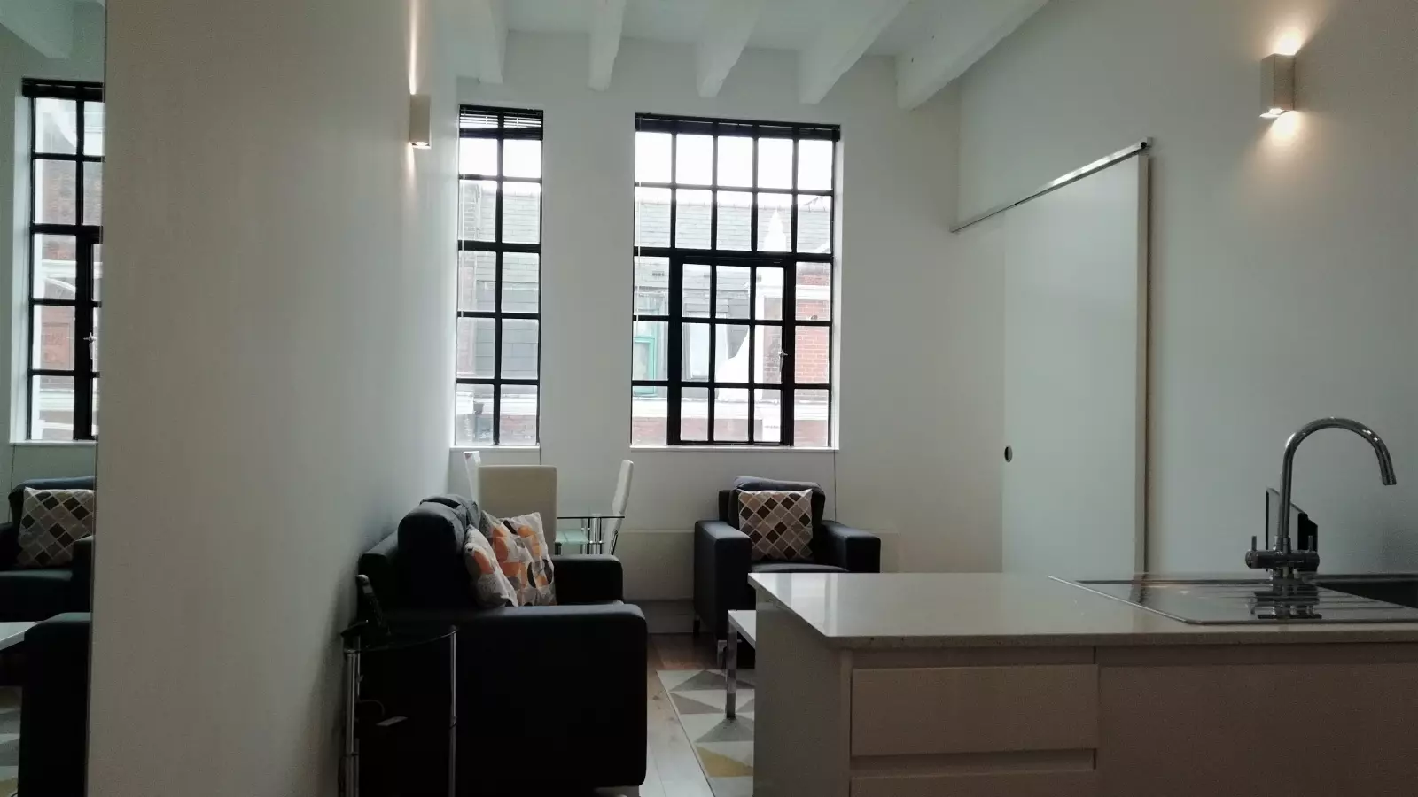 Flat Leigh Place in Greater London