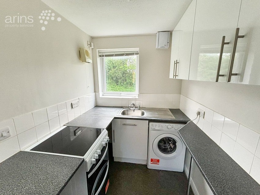 Flat Cannock Way in Reading