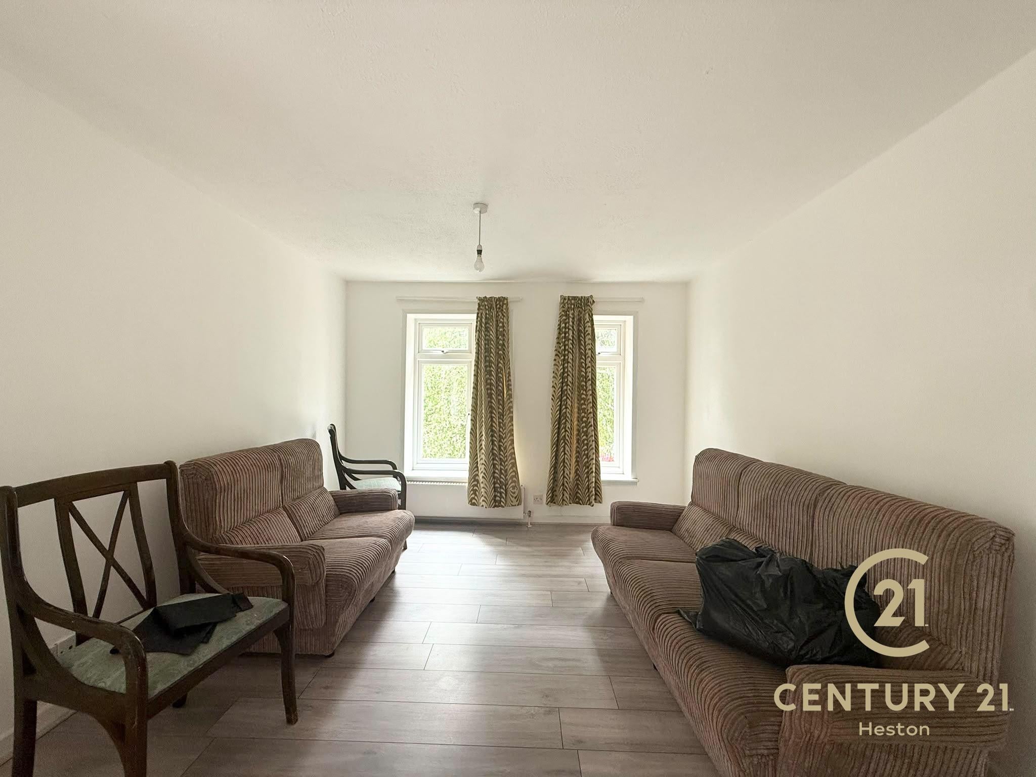 Flat Springwell Road in Greater London