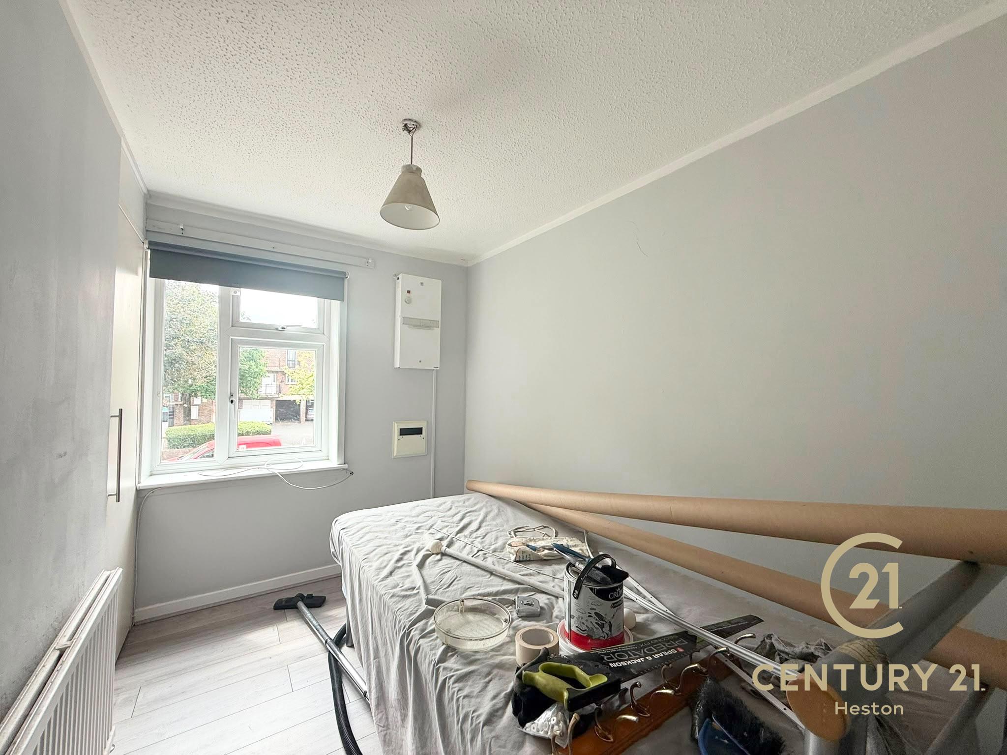 Flat Springwell Road in Greater London