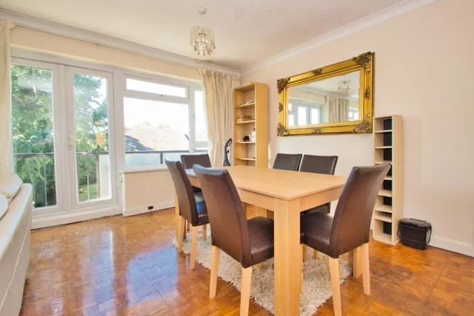 Flat South Hill Avenue in Greater London