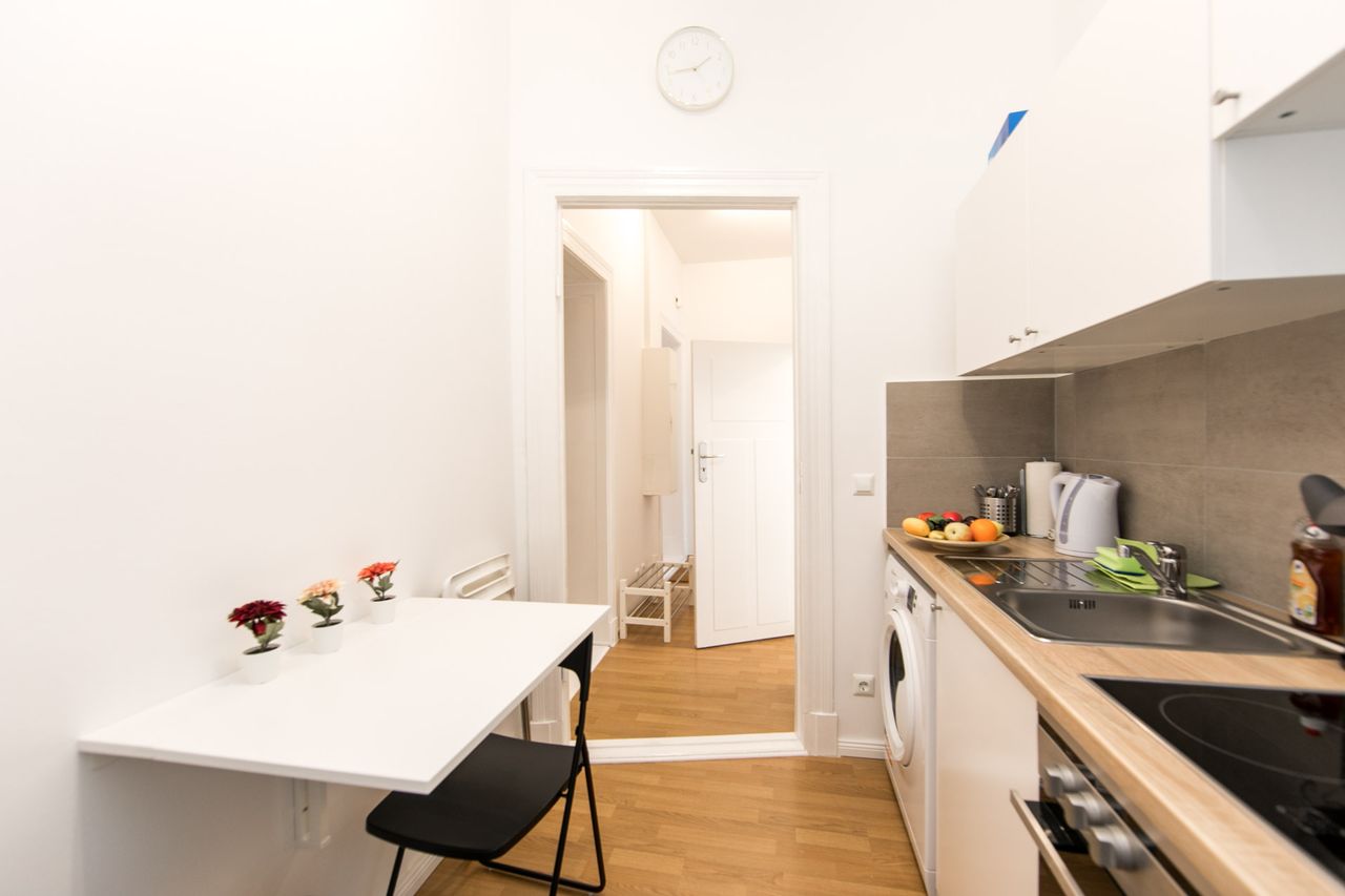 Zimmer Badensche Straße in Berlin