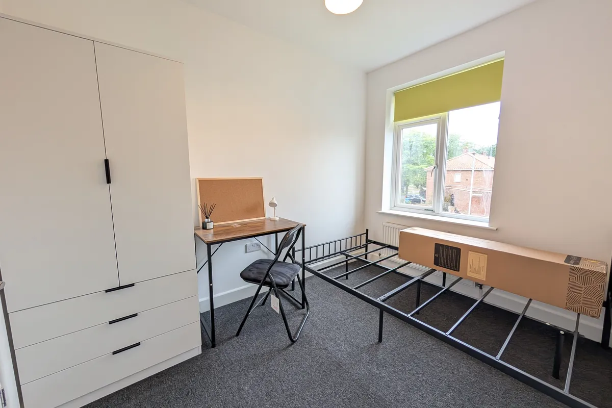 Flat Bixley Close in Norwich