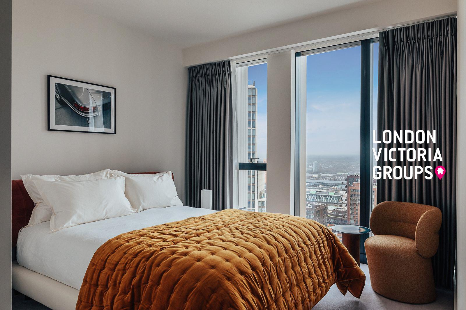 Flat Nine Elms Lane in Greater London