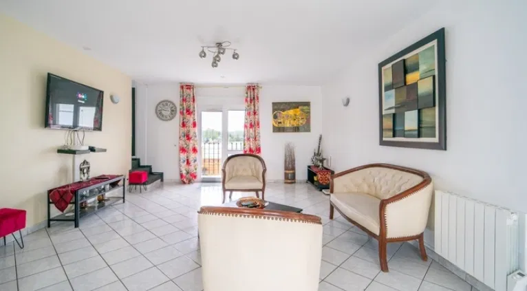 Flat Rue de la Mutualité in Dugny
