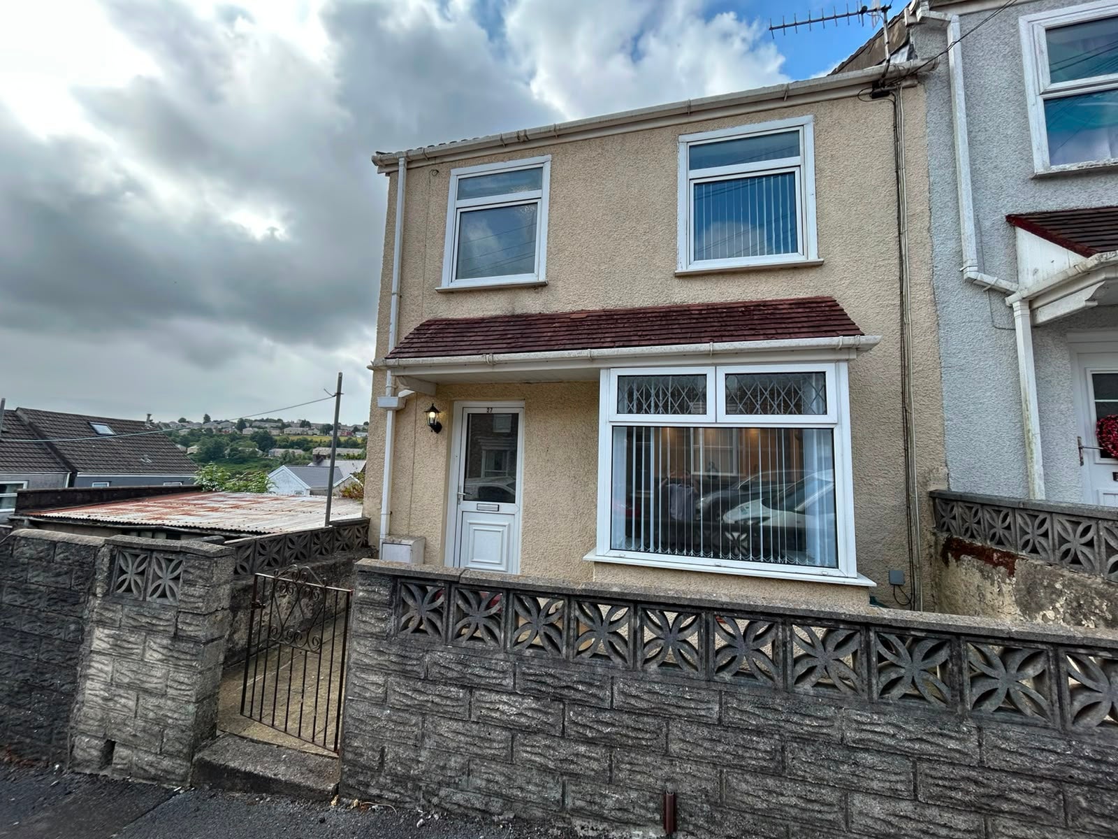 House Alice Street in Swansea