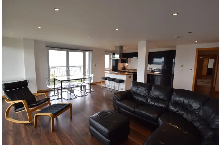 Flat Merlin Avenue in City of Edinburgh
