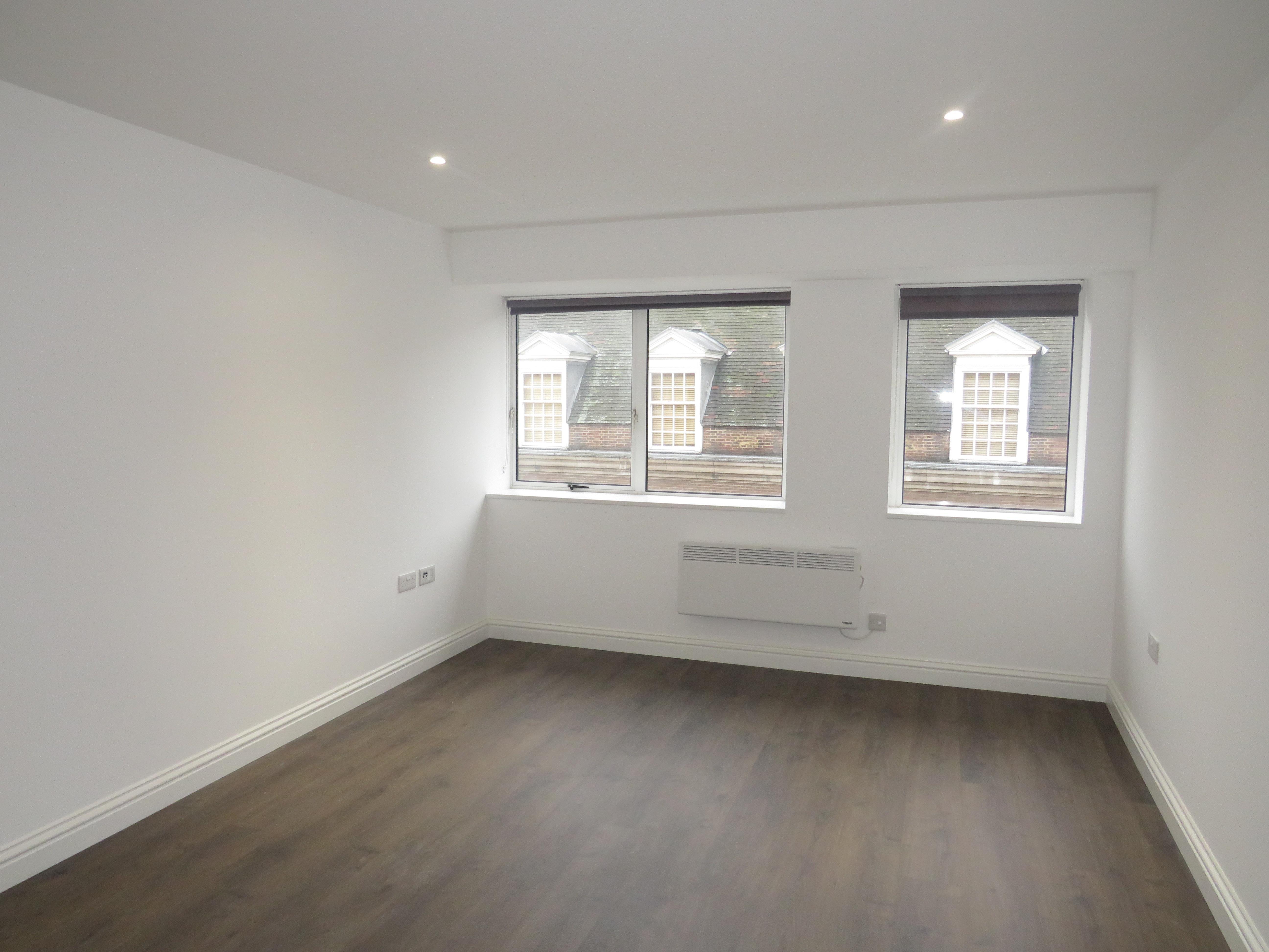 Flat Market Place in Watford
