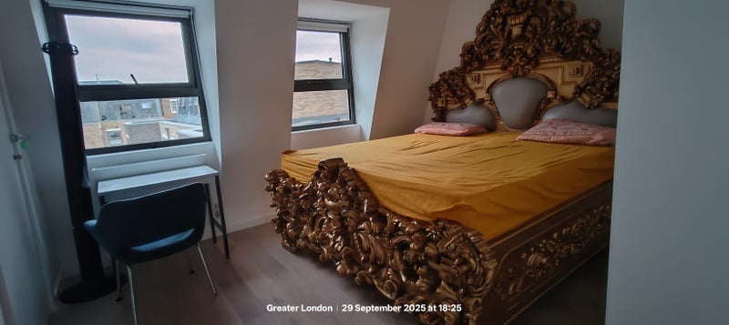 Room St Mary's Road in Greater London