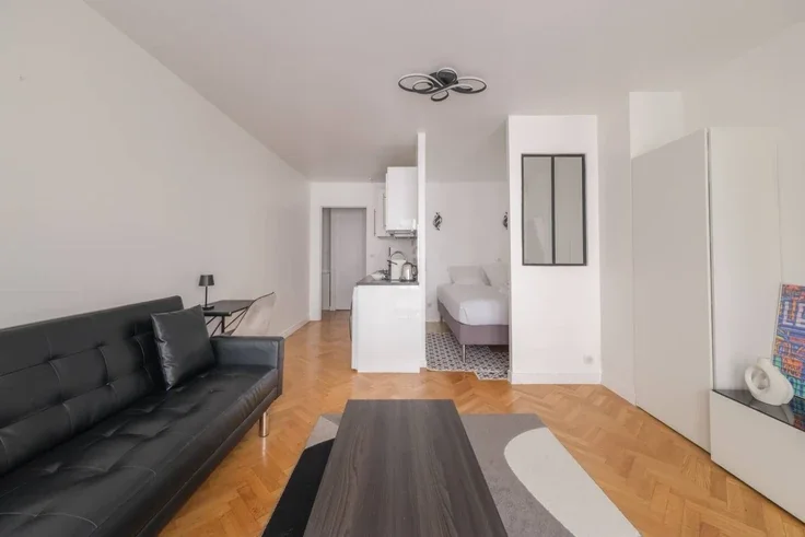 Flat Rue de Lappe in Paris