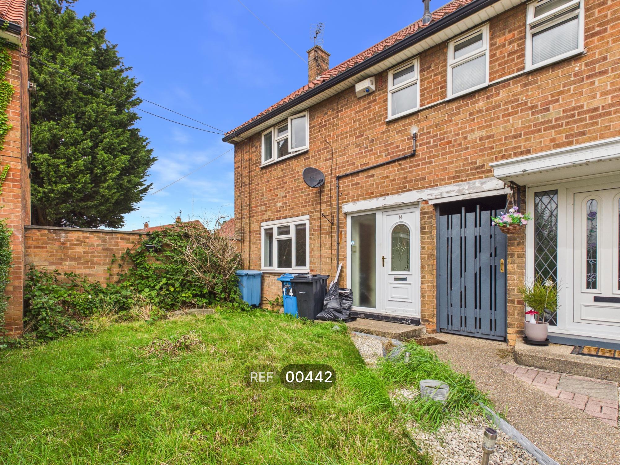 House Stapleford Close in Hull