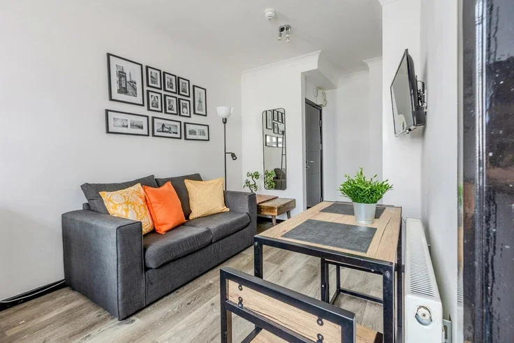 Flat Bouverie Place in City of Westminster