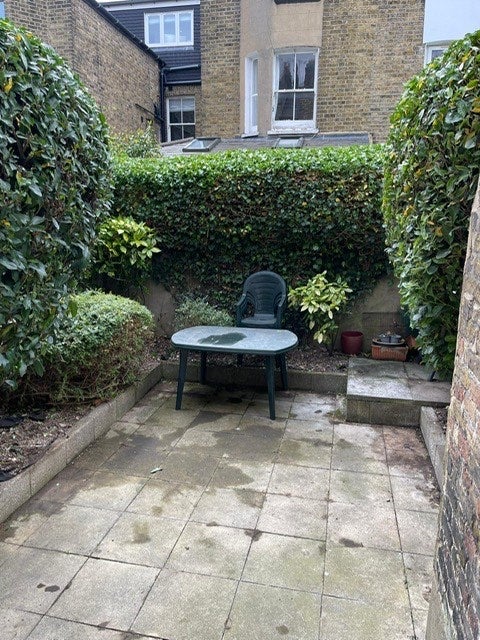 Room Fontarabia Road in Greater London